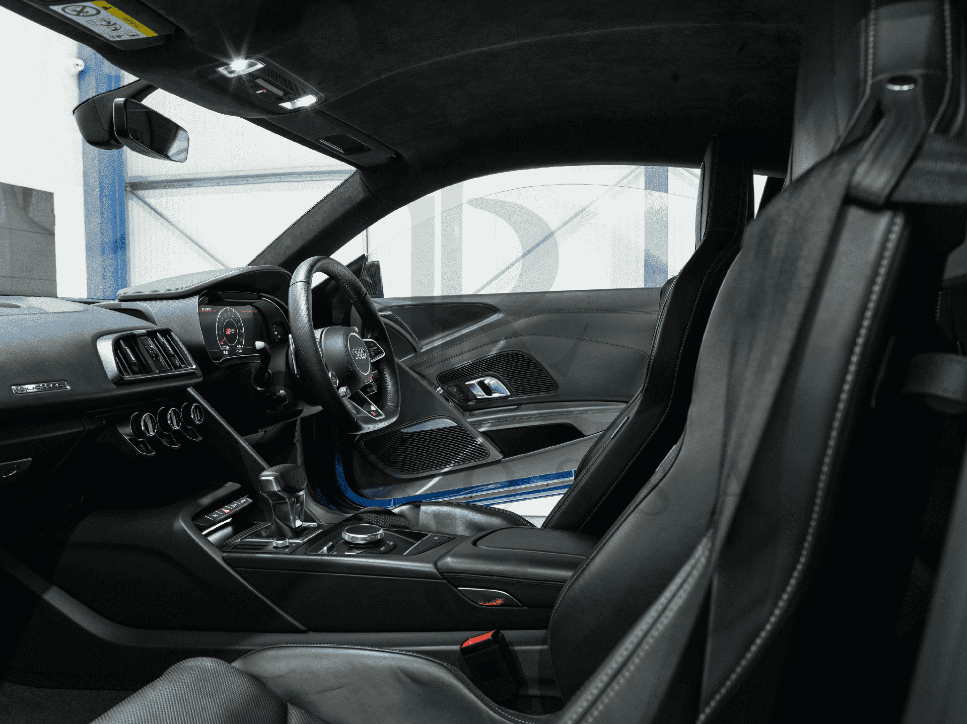 Audi R8 Deep Blue Audi R8 Spyder Yellow